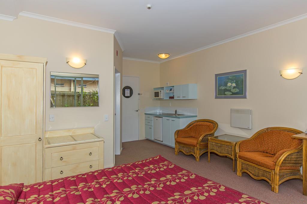 Fernhill Motor Lodge Lower Hutt Esterno foto