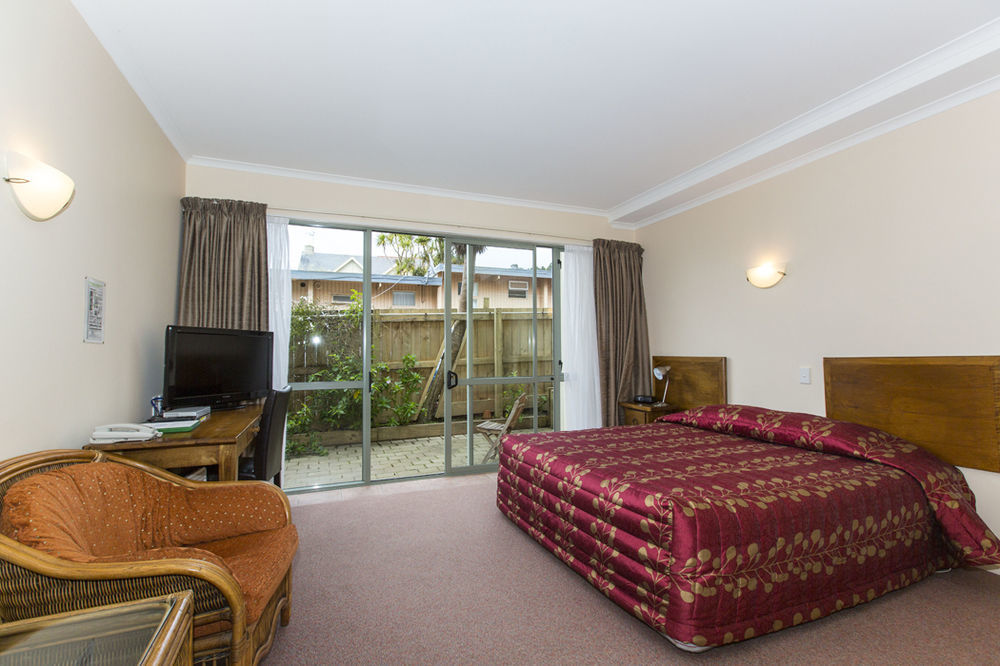 Fernhill Motor Lodge Lower Hutt Esterno foto